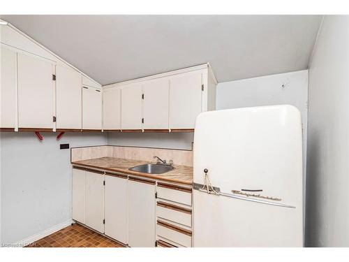 11 Grafton Avenue, Hamilton, ON - Indoor