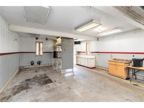 11 Grafton Avenue, Hamilton, ON - Indoor Photo Showing Garage