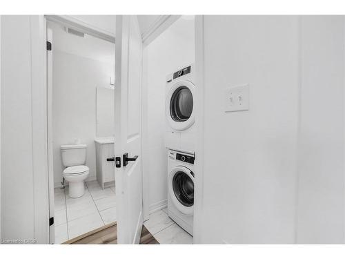 79 Gateland Drive, Barrie, ON - Indoor Photo Showing Laundry Room