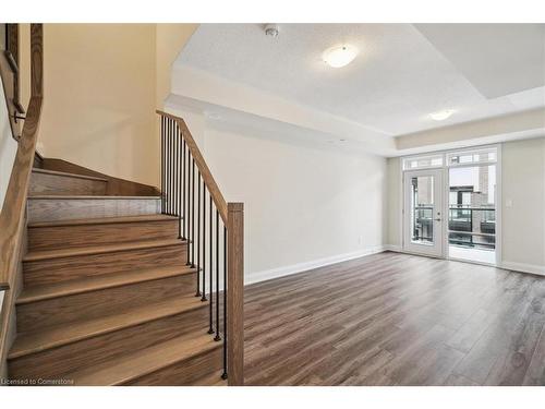 105-1593 Rose Way, Milton, ON - Indoor Photo Showing Other Room