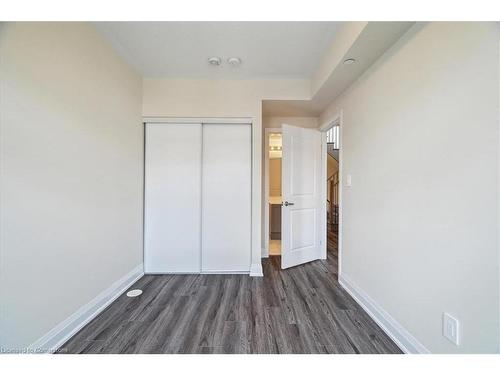 105-1593 Rose Way, Milton, ON - Indoor Photo Showing Other Room