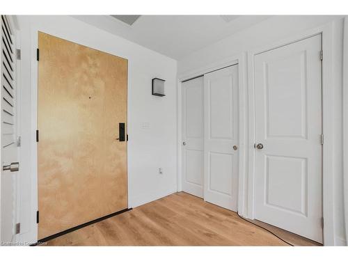 402-121 Mary Street, Creemore, ON - Indoor Photo Showing Other Room