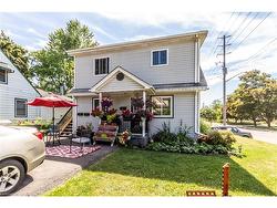 104 Oakwood Avenue  Cambridge, ON N3H 4J2