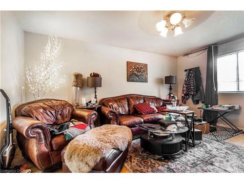 104 Oakwood Avenue, Cambridge, ON 