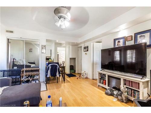 104 Oakwood Avenue, Cambridge, ON 