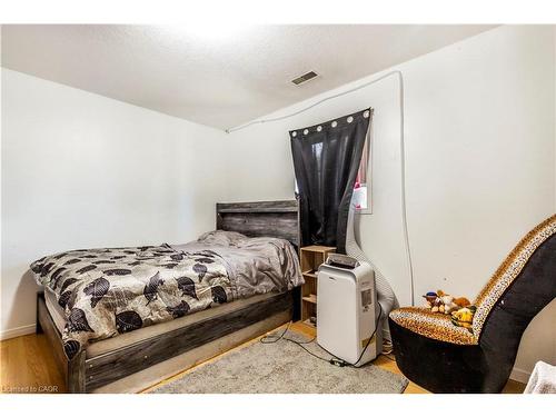 104 Oakwood Avenue, Cambridge, ON 