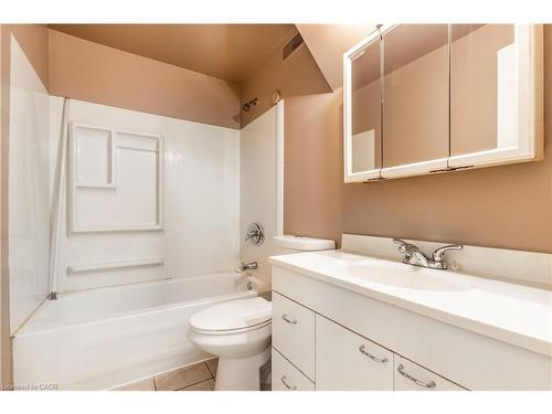 104 Oakwood Avenue, Cambridge, ON 