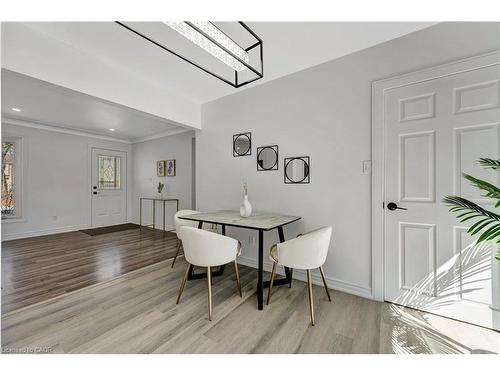 216 Sioux Road, Ancaster, ON - Indoor Photo Showing Other Room