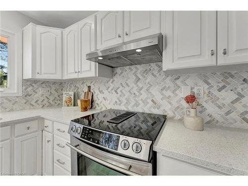 216 Sioux Road, Ancaster, ON - Indoor Photo Showing Kitchen With Upgraded Kitchen