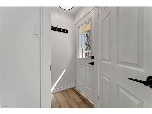 216 Sioux Road, Ancaster, ON - Indoor Photo Showing Other Room