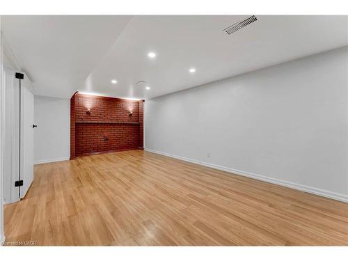 216 Sioux Road, Ancaster, ON - Indoor Photo Showing Other Room