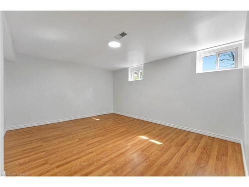 216 Sioux Road, Ancaster, ON - Indoor Photo Showing Other Room