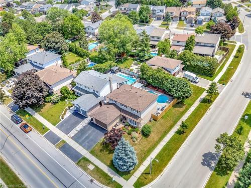 2325 Duncaster Drive  Burlington, ON L7P 4C3