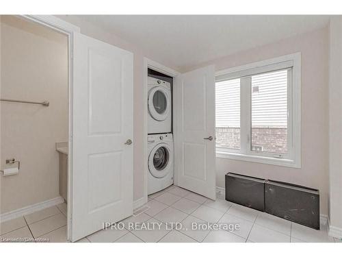 121 Elm Street, Dundalk, ON - Indoor Photo Showing Laundry Room