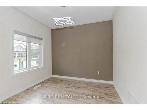 121 Elm Street, Dundalk, ON - Indoor Photo Showing Other Room