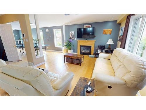 51 Highgate Road, Kitchener, ON - Indoor Photo Showing Living Room With Fireplace