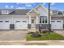 9 Wiley Trail  Welland, ON L3C 0K5