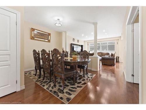 67 Bellroyal Crescent, Stoney Creek, ON - Indoor Photo Showing Dining Room