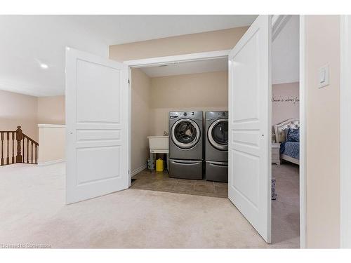 67 Bellroyal Crescent, Stoney Creek, ON - Indoor Photo Showing Laundry Room