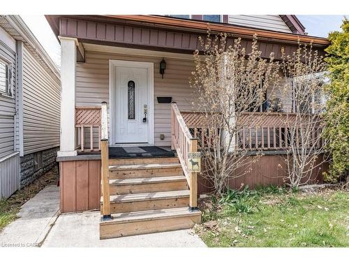 99 Robins Avenue, Hamilton, ON - Outdoor With Deck Patio Veranda