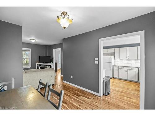 99 Robins Avenue, Hamilton, ON - Indoor Photo Showing Other Room