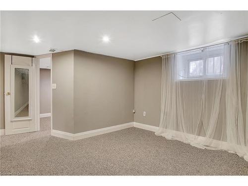 211 Dolph Street N, Cambridge, ON - Indoor