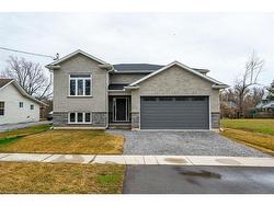 735 Dominion Road  Fort Erie, ON L2A 1G9