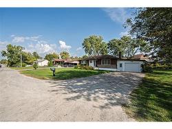 4486 Lyons Creek Road  Niagara Falls, ON L2G 0L3
