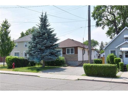 205 Ivon Avenue  Hamilton, ON L8H 5S9