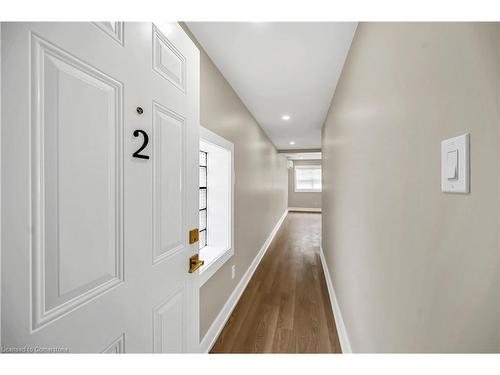 Upper 2-1466 Main Street E, Hamilton, ON - Indoor Photo Showing Other Room