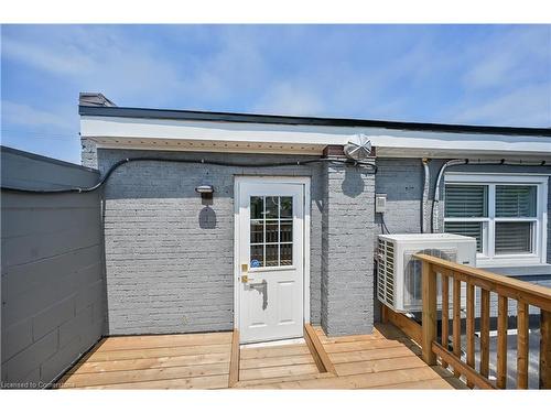 Upper 2-1466 Main Street E, Hamilton, ON - Outdoor With Exterior