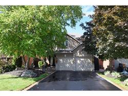 35 Eringate Drive  Stoney Creek, ON L8J 3Y4