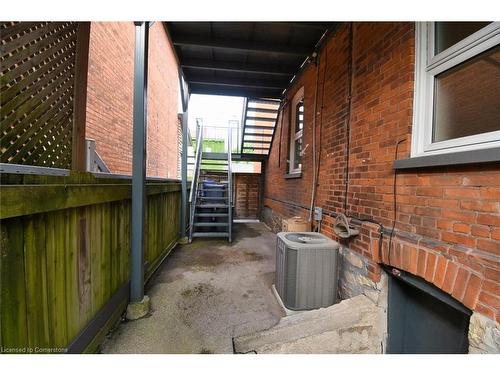 5 Cross Street, Dundas, ON 