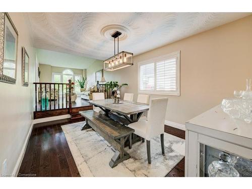 1056 Plains View Avenue, Burlington, ON - Indoor Photo Showing Dining Room