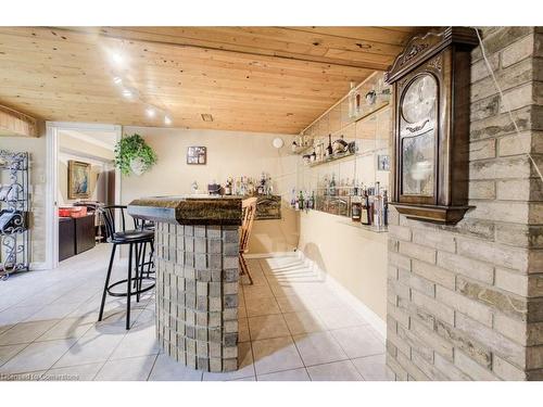 1056 Plains View Avenue, Burlington, ON - Indoor Photo Showing Other Room