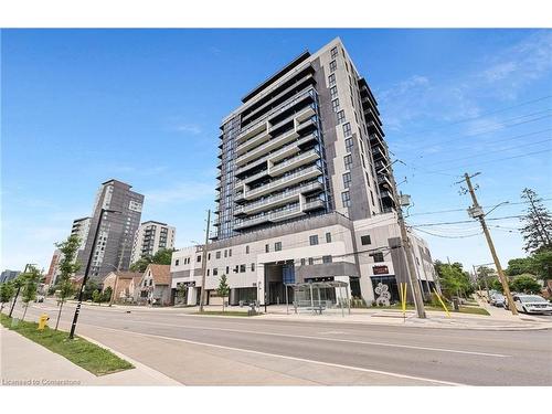 807-128 King Street N Waterloo, ON N2J 0E9