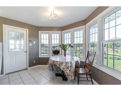 8299 Concession 2 Rd, West Lincoln, ON - Indoor Photo Showing Dining Room