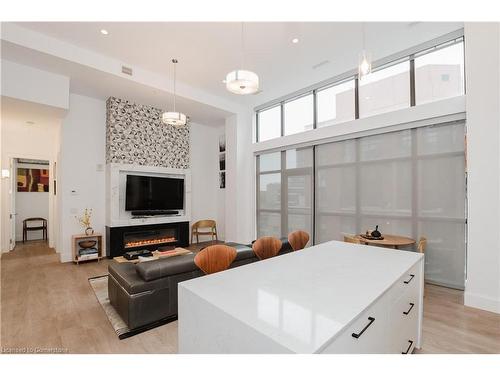 Lph13-118 King Street E, Hamilton, ON - Indoor