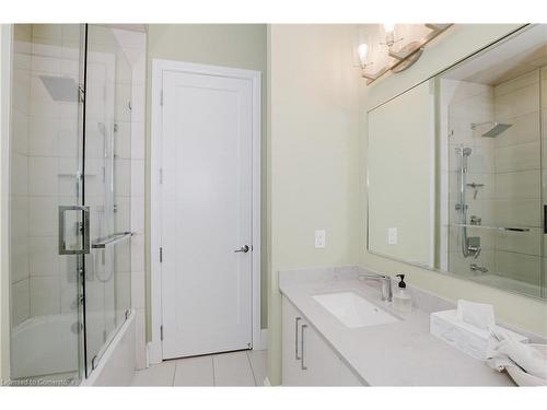 Lph13-118 King Street E, Hamilton, ON - Indoor Photo Showing Bathroom