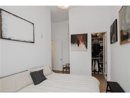 Lph13-118 King Street E, Hamilton, ON - Indoor Photo Showing Bedroom