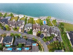 56 Aquamarine Drive  Hamilton, ON L8E 0E8