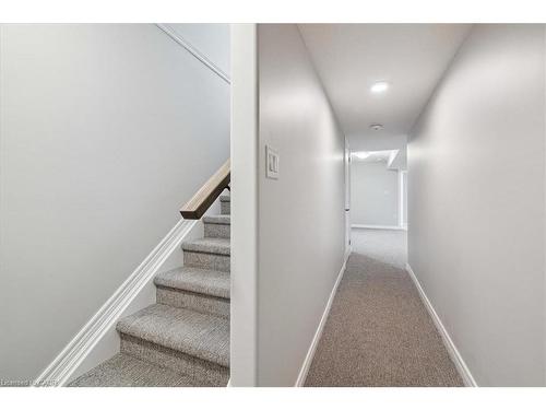 105 Elvira Way, Thorold, ON - Indoor Photo Showing Other Room