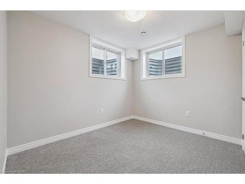 105 Elvira Way, Thorold, ON - Indoor Photo Showing Other Room