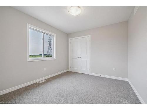 99 Elvira Way, Thorold, ON - Indoor Photo Showing Other Room