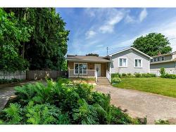 6413 Franklin Avenue  Niagara Falls, ON L2G 4Z6