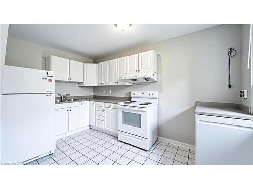 34 Saunby Street, London, ON - Indoor Photo Showing Kitchen With Double Sink
