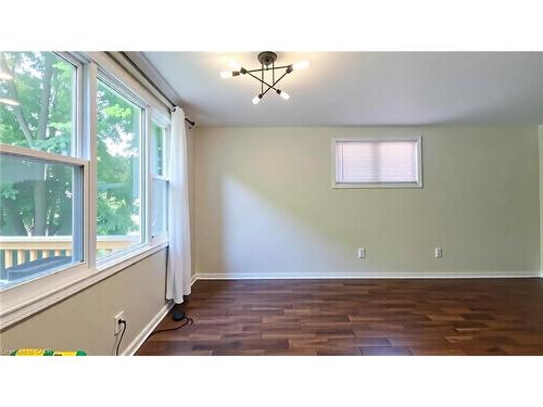 34 Saunby Street, London, ON - Indoor Photo Showing Other Room