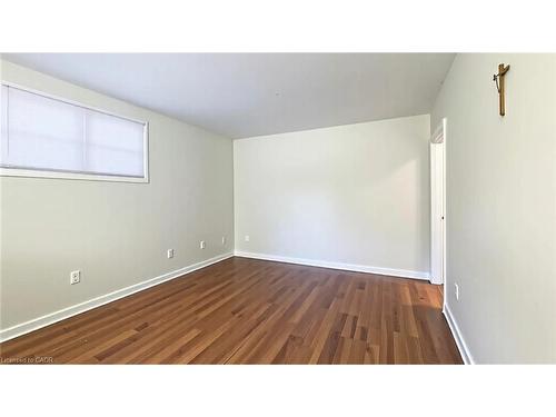 34 Saunby Street, London, ON - Indoor Photo Showing Other Room