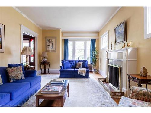 74 Chedoke Avenue, Hamilton, ON - Indoor Photo Showing Living Room With Fireplace