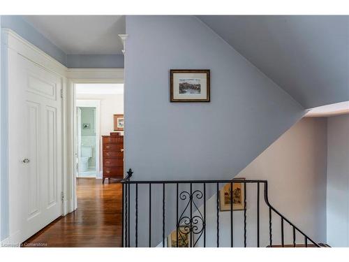 74 Chedoke Avenue, Hamilton, ON - Indoor Photo Showing Other Room